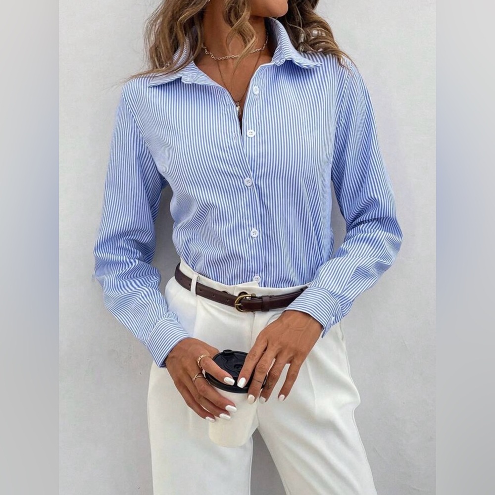 🩵Blue Striped Women's Top. - Picture 1 of 8
